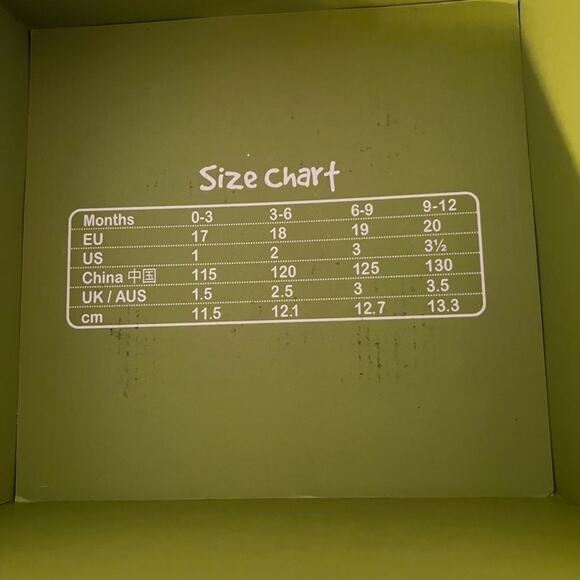 CARTOONIMALS GIRLS CRIB SHOE SIZE 4 NIB - Picture 4 of 6